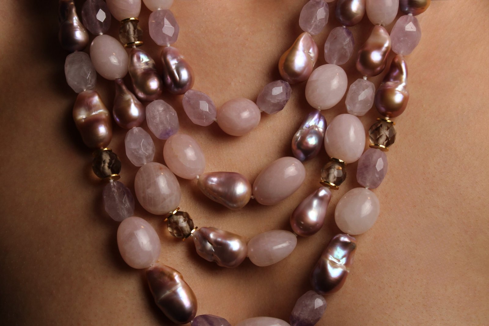 Four Row Rock Crystal, Amethyst, Rose Quartz and Baroque Pearl Necklace - Image 2